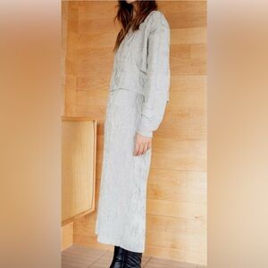 Zara silver grey / white 2 pcs matching set skirt / top size S New